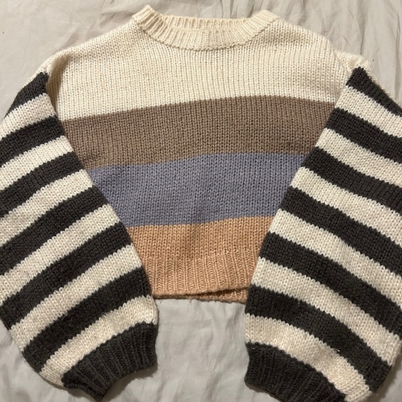 Women’s Striped sweater - Picture 1 of 2